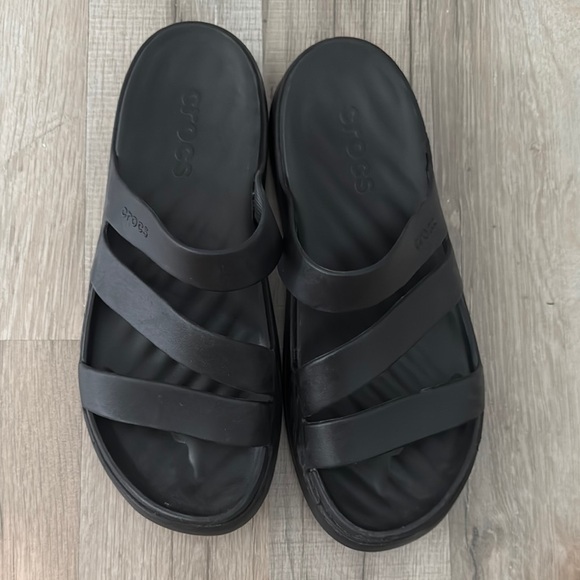 CROCS Black Sandals Minimalist Comfort - Picture 1 of 3